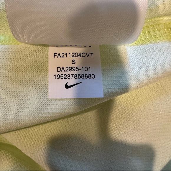 Nike Tiger Woods TW Dri-Fit ADV Golf Polo Shirt DA2995-101 Mens small Yellow - Picture 8 of 16